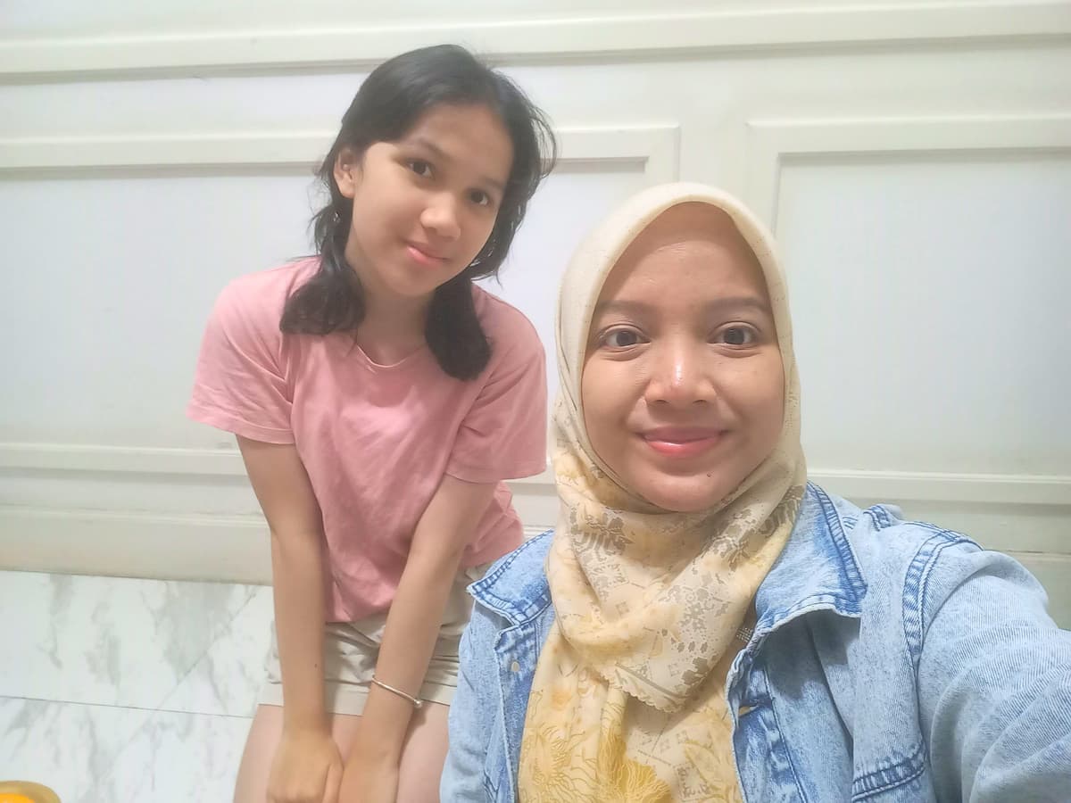 Kegiatan belajar Alyasha Eka Putri