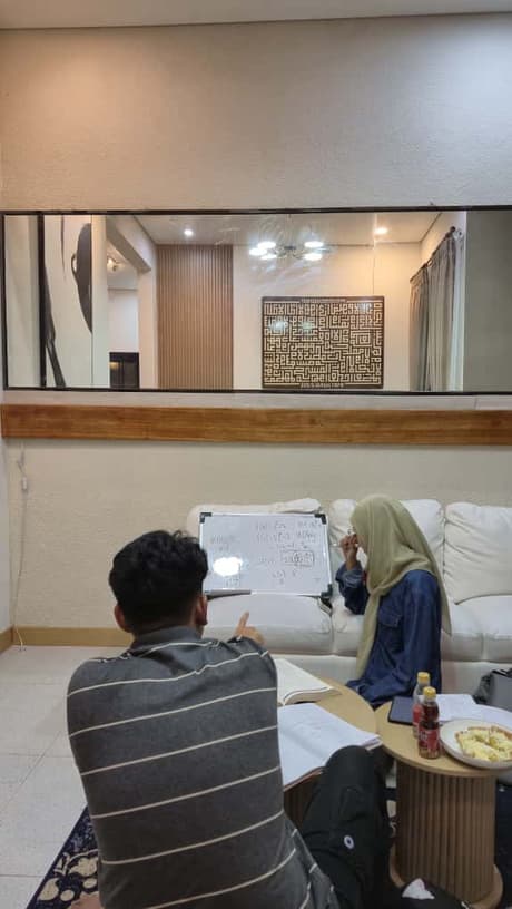 Kegiatan belajar Sara Azzahra